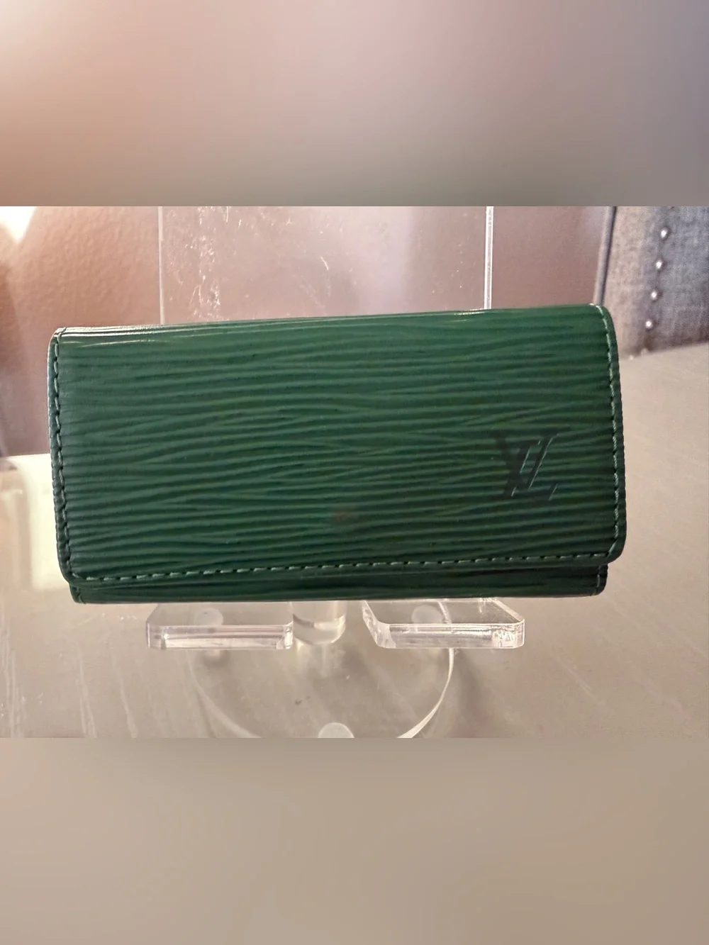 Louis Vuitton Vintage Green Epi Leather 4-Key Holder